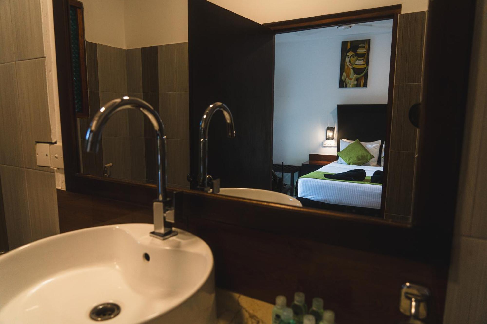 Sundaras Infinity Jungle Resort ダンブッラ エクステリア 写真