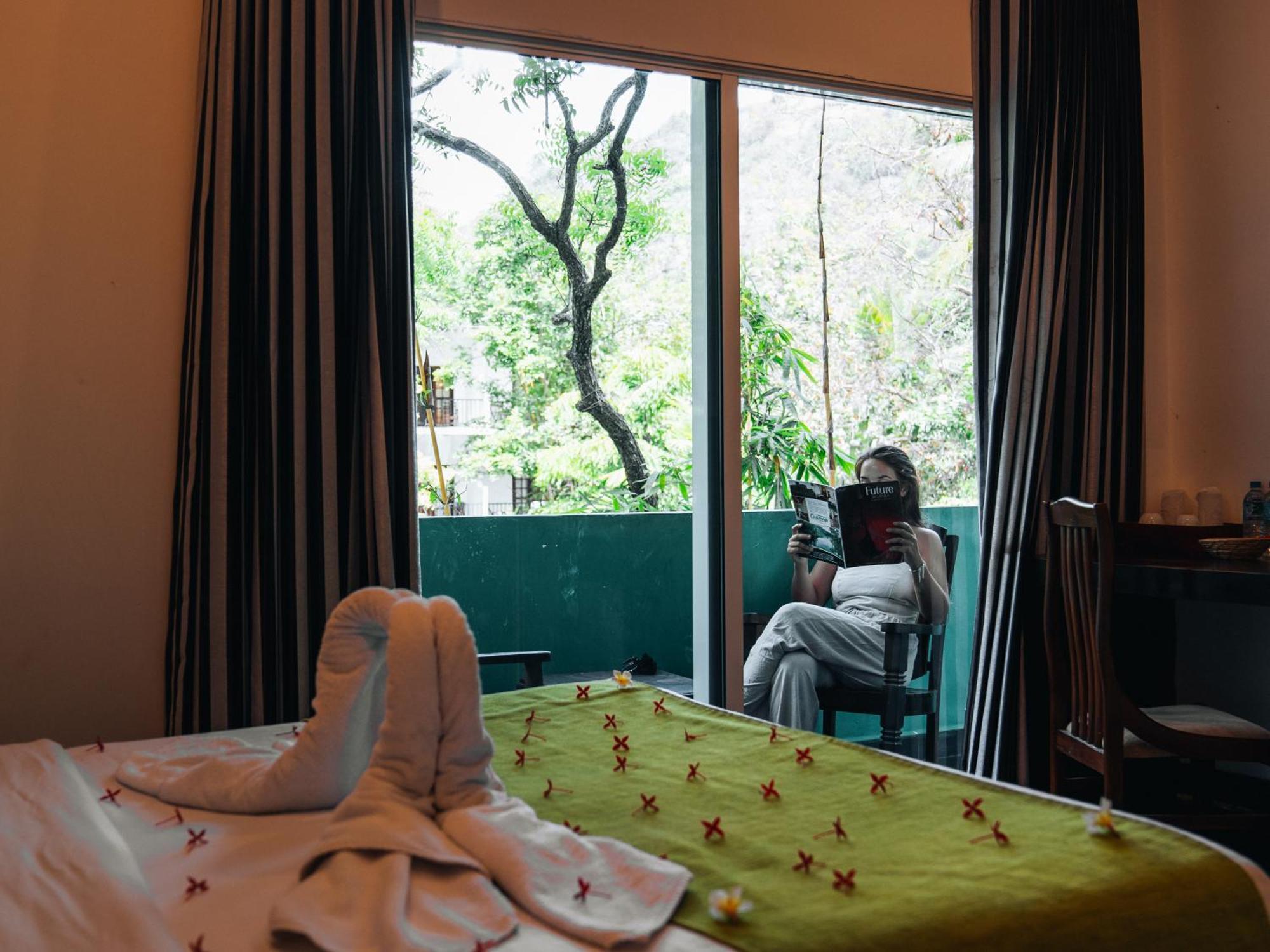 Sundaras Infinity Jungle Resort ダンブッラ エクステリア 写真